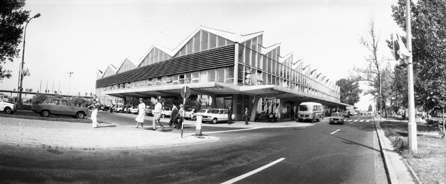 Dawny terminal na Okęciu można oglądać dziś tylko na zdjęciach
