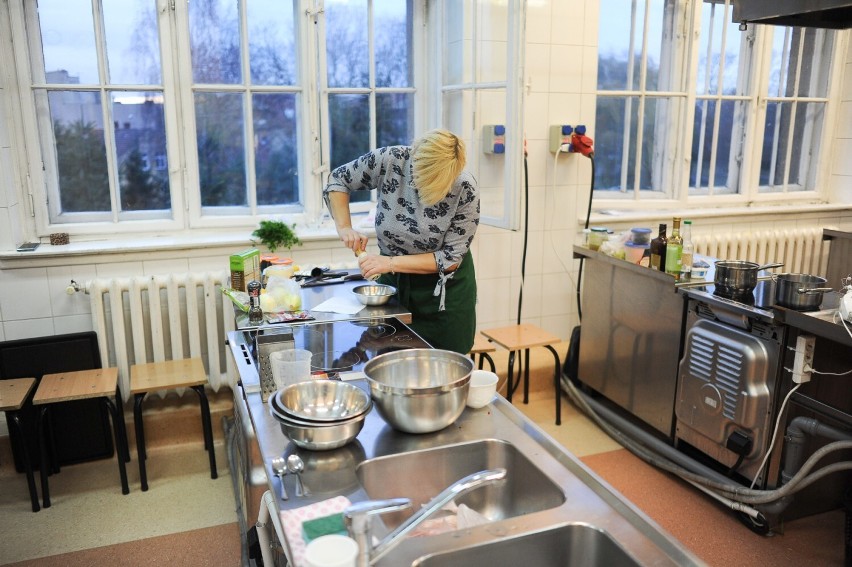Pracownia gastromiczna ekonomika w Lesznie - 2018 rok i ,,Master Chef'' pokoleniowy w szkole