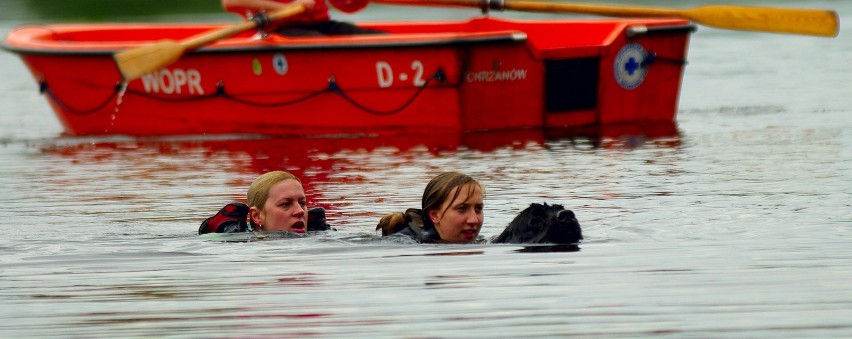 Dąbrowa Pogoria III akcja ratunkowa: pies uratował tonącego!
