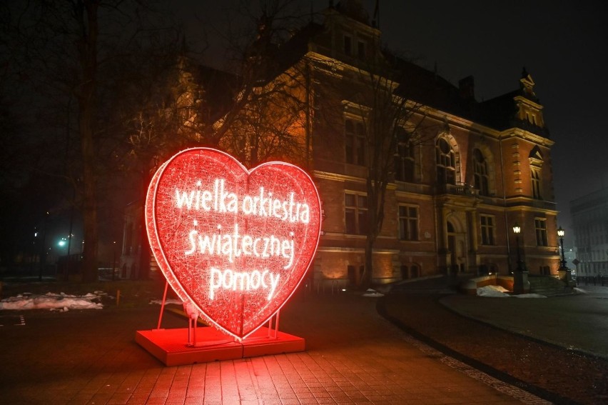 Jedną ze stacjonarnych puszek WOŚP znajdziecie w holu żłobka...