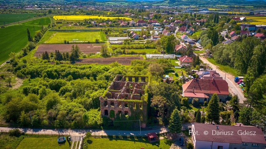 Świebodzice: Dom Wdów straszy od trzystu lat (ZDJĘCIA)