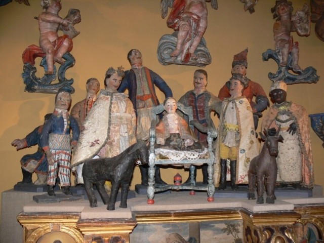 W Muzeum Diecezjalnym w Sandomierzu eksponowana jest barokowa szopka z XVIII wieku.
