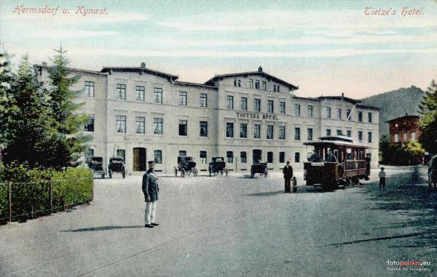 Hotel Tietze w Sobieszowie (1905-1915)

Na dzień dzisiejszy...