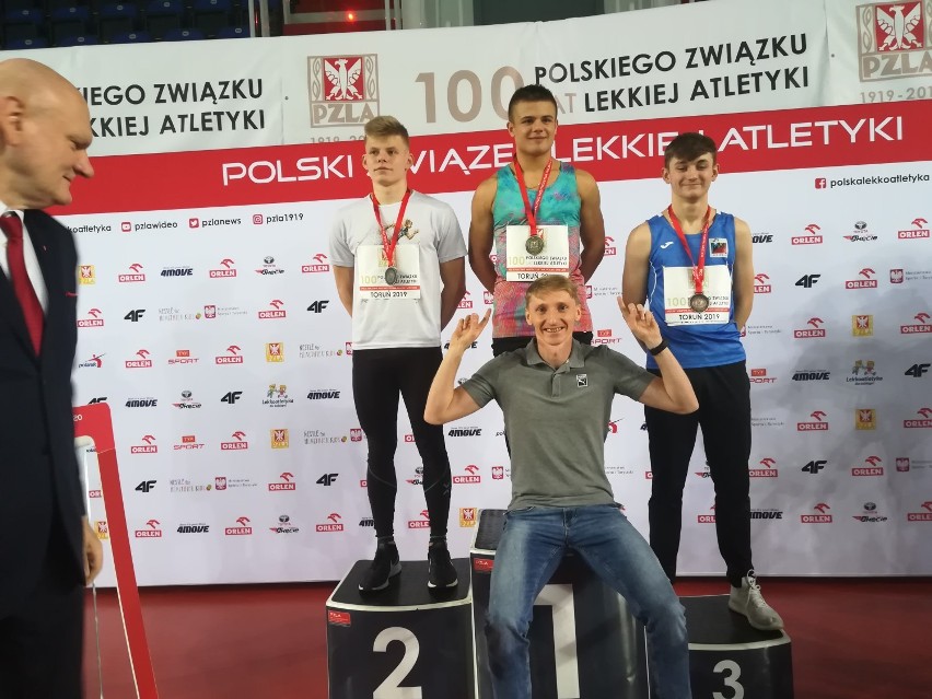 Sukcesy Mateusza Górnego i Filipa Chrosty w lekkiej atletyce [ZDJĘCIA]