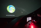 Nowe prezentacje w Planetarium EC: "Kosmos dla zaawansowanych" i "Tajemnice słonecznych promieni"