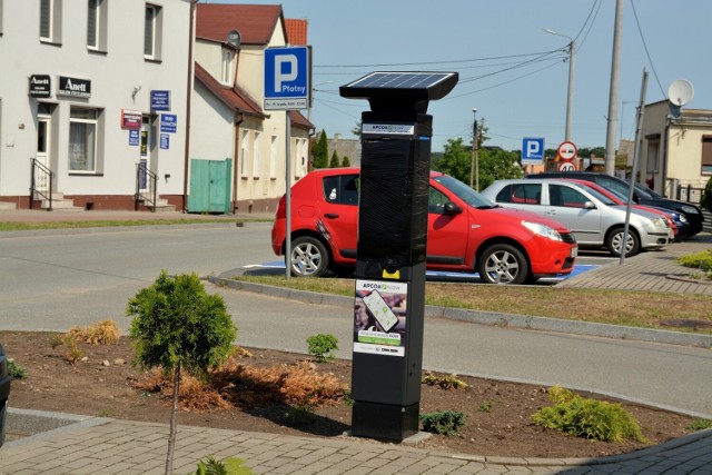 Od 3 lipca w Sępólnie Krajeńskim obowiązuje Strefa Płatnego Parkowania. Kierowcy muszą płacić za postój w parkometrach.