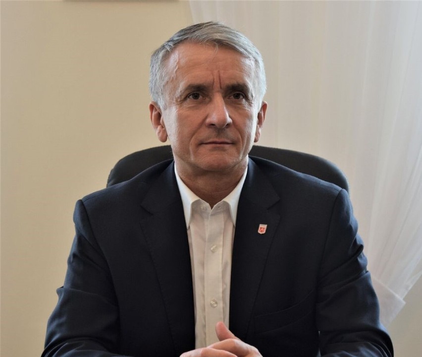 Wotum zaufania oraz absolutorium dla burmistrza Opoczna, Dariusza Kosno