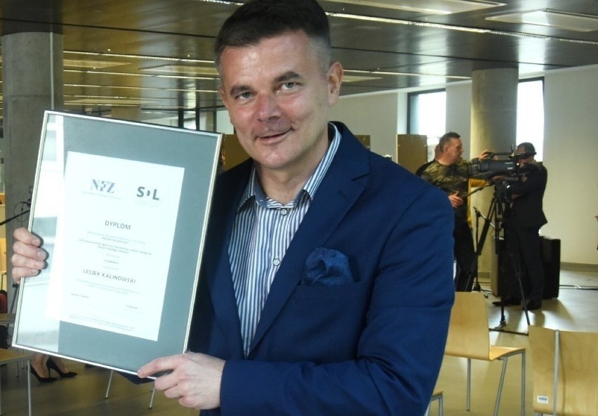 W 2020 roku Leszek Kalinowski otrzymał główną nagrodę w...