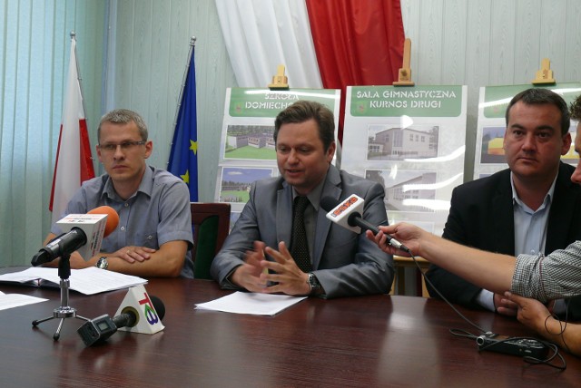 Waldemar Wyczachowski (z lewej) będzie prezesem nowej spółki transportowej w gminie Bełchatów