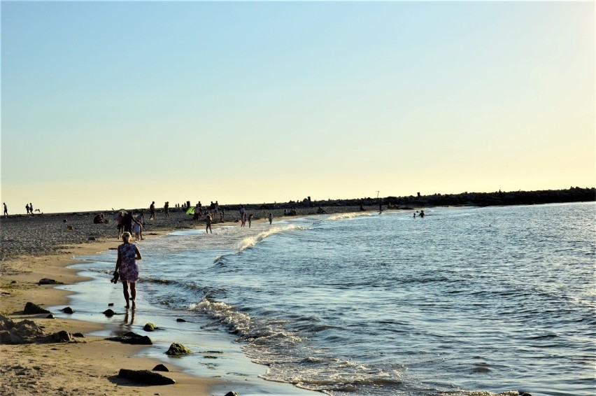 Jarosławiec to polski Dubaj! Ogromna sztuczna plaża przyciąga wielu turystów. To największa taka w Europie! Zachwyca turystów [20.08.2020]