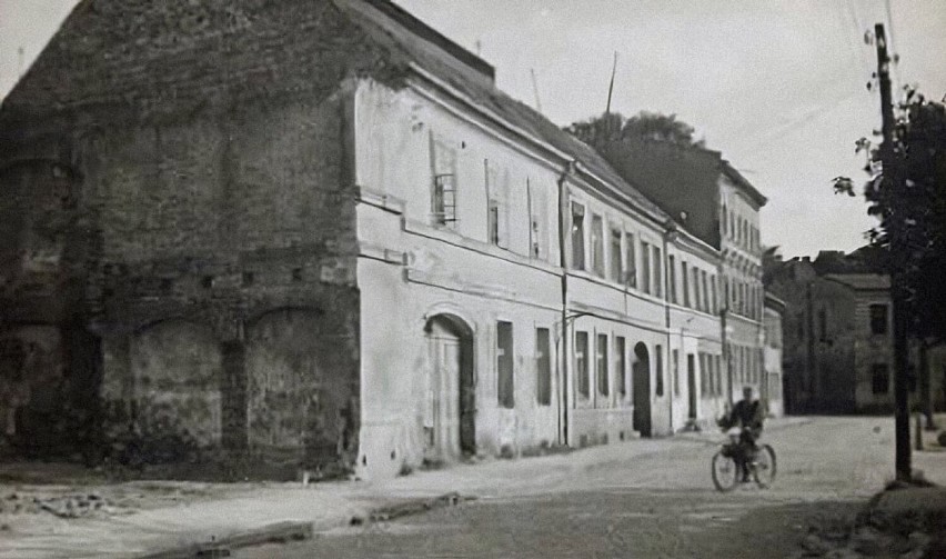 Fragment ulicy Mnichów (daw. Walki Młodych) na przełomie lat...