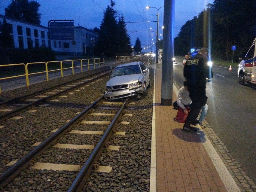 Na ul. Chełmińskiej auto wjechało w motorowerzystę [zdjęcia]