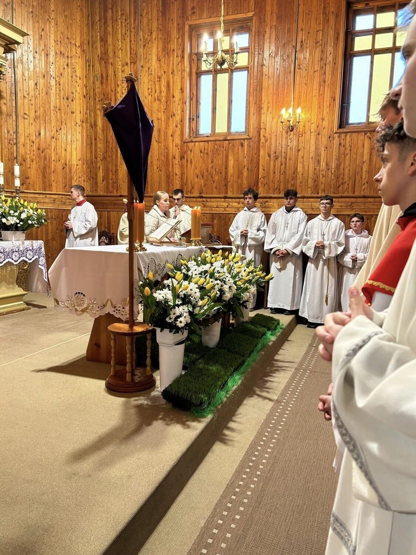 Wielkanoc 2023 w parafii św. Piotra w Okowach w Białej 