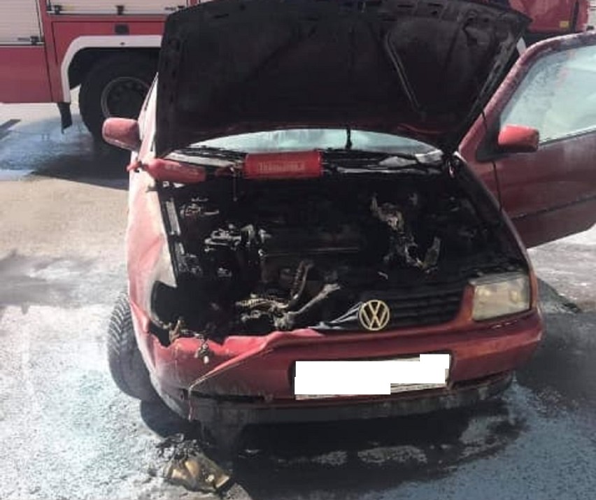 Zniszczony wybuchem Volkswagen