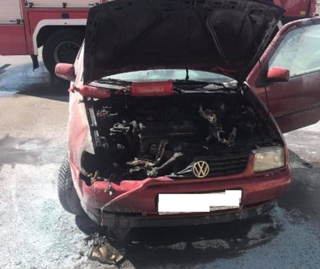 Zniszczony wybuchem Volkswagen