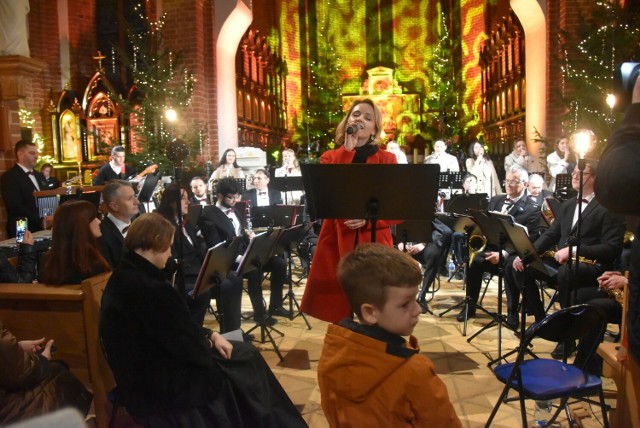 Koncert kolęd w katedrze gorzowskiej przyciągnął kilkuset słuchaczy.
