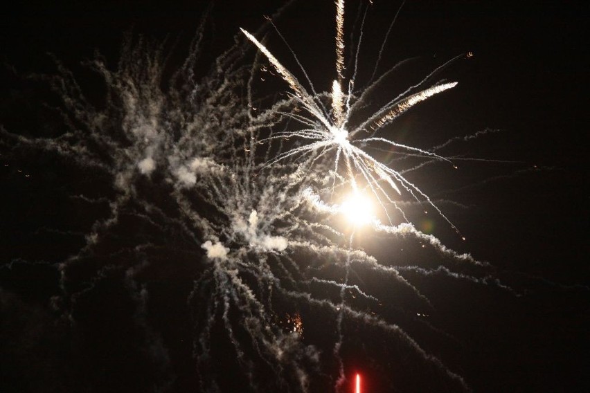 Widowiskowy pokaz fajerwerków zakończył Kutnowską Majówkę