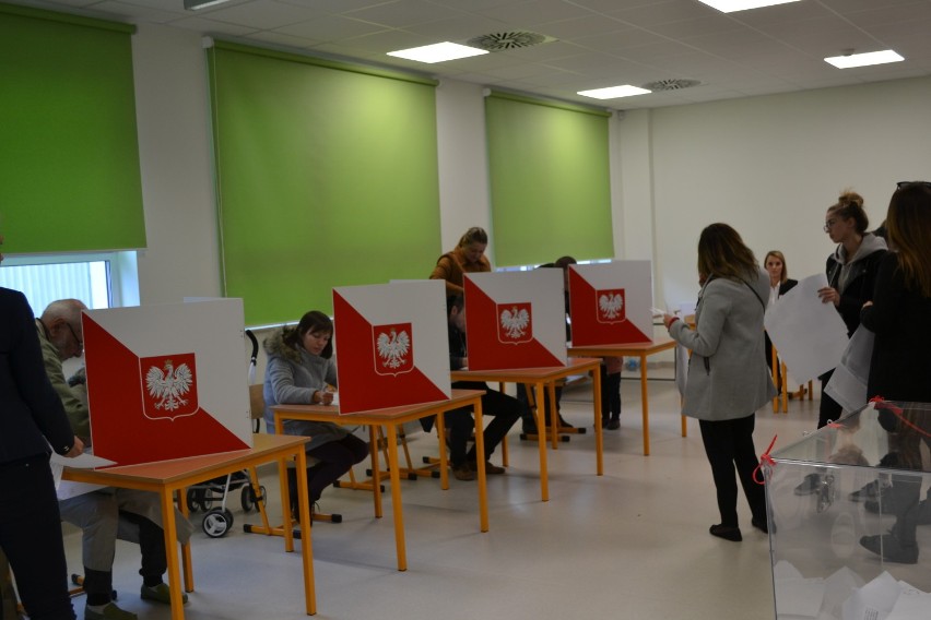 Mieszkańcy powiatu gdańskiego głosują w wyborach samorządowych 2018! [ZDJĘCIA, WIDEO, AKTUALIZACJA]