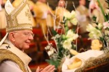 Pasterka w Katedrze Wawelskiej. Abp Marek Jędraszewski: "Niepokój budzą usiłowania usunięcia religii ze szkół" ZDJĘCIA