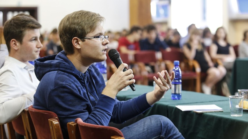 - Międzyszkolna debata to inicjatywa samorządu szkolnego II...