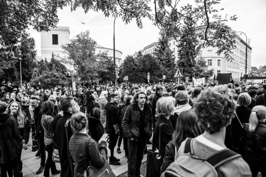 Zdjęcia z "czarnego protestu" w Warszawie, wrzesień 2016