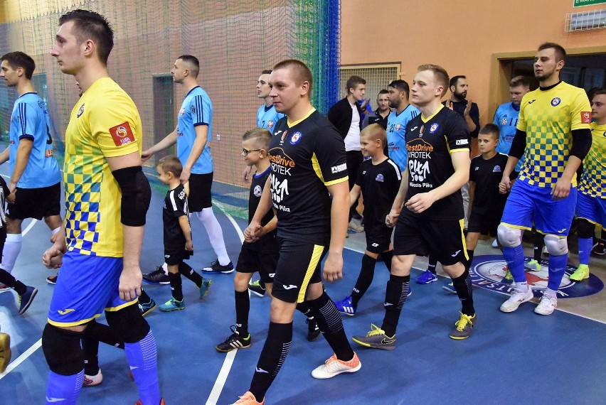 I Liga Futsalu. Na inaugurację BestDrive Futsal uległ w Pile Futsalowi Oborniki. Zobaczcie zdjęcia 