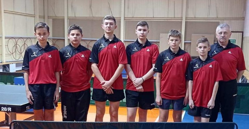 Rezerwowy zespół tenisistów UMLKS Radomsko rozpoczął rozgrywki w IV lidze