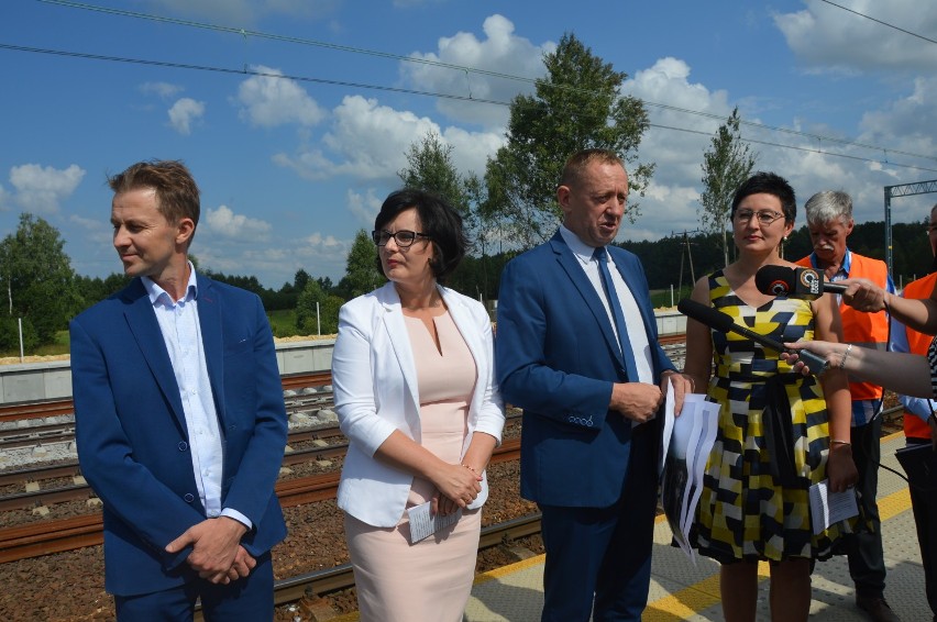 Trwa budowa drugiego peronu na przystanku Opoczno Południe na CMK [ZDJĘCIA, FILM]