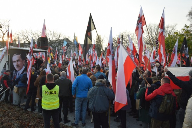 Antysemicki marsz w Kaliszu. Szefowi policji i prezydentowi zarzuca się bezczynność