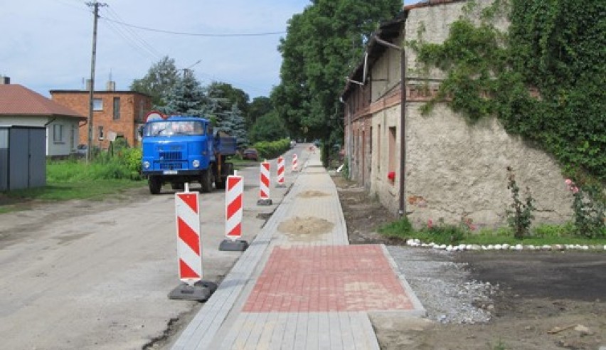 Trwa przebudowa drogi Mamoty - Strzydzew w gminie Czermin
