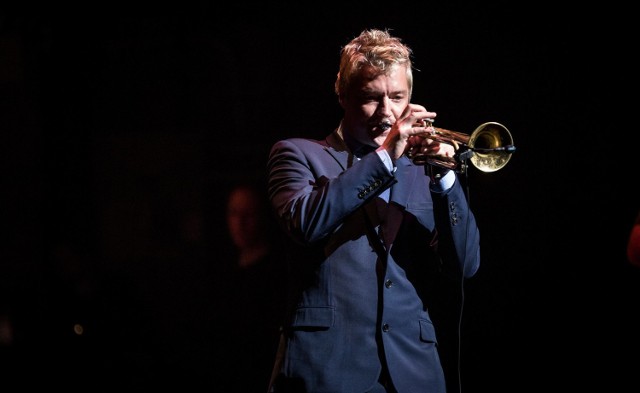 CHRIS BOTTI
31 maja o godz. 19
Sala Ziemi na MTP (ul. Głogowska 14)
Cena biletu: od 190 zł do 320 zł