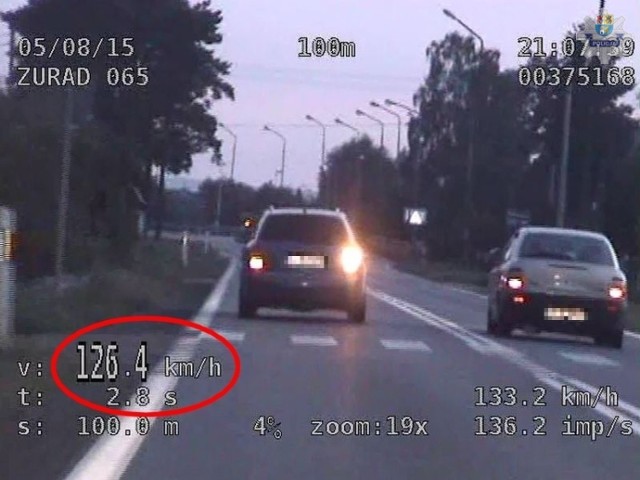 Blisko 50 praw jazdy zatrzymała policja w powiecie lęborskim za prędkość ponad 100 km/h