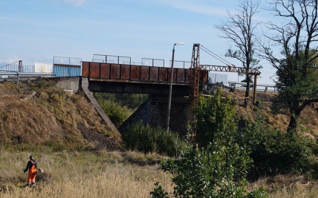 Remont wiaduktu w Nędzy: Gmina utrzymuje dowóz dzieci do szkoły