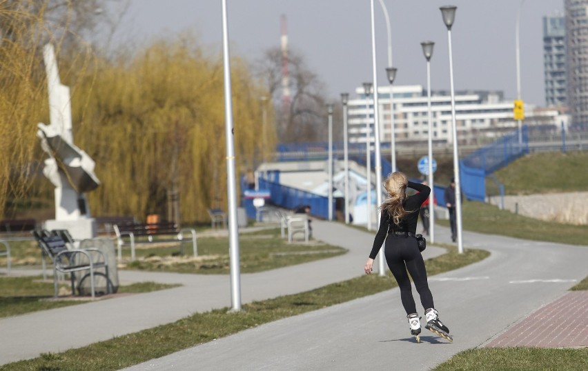 Zalew Rzeszowski w czasie epidemii koronawirusa. Zostań w domu, zobacz ZDJĘCIA