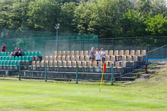 Stadion Chemika trzeba dostosować do wymogów licencyjnych pozwalających na grę klubu w III lidze.