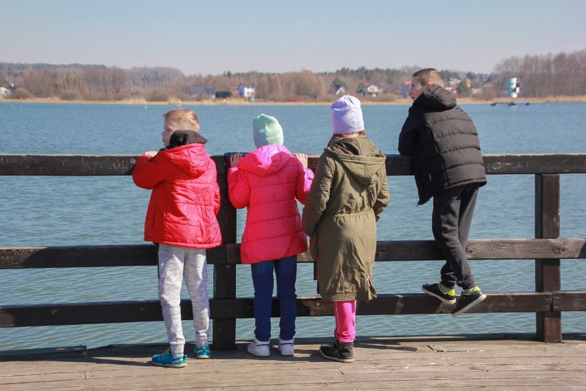 Kraśnik. Piknik, spacer po plaży i dużo radości. Zobacz jak ukraińskie dzieci spędziły czas nad zalewem kraśnickim