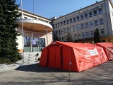Oddział wewnętrzny w szpitalu powiatowym w Opocznie zamknięty z powodu Covid-19 u pacjentów
