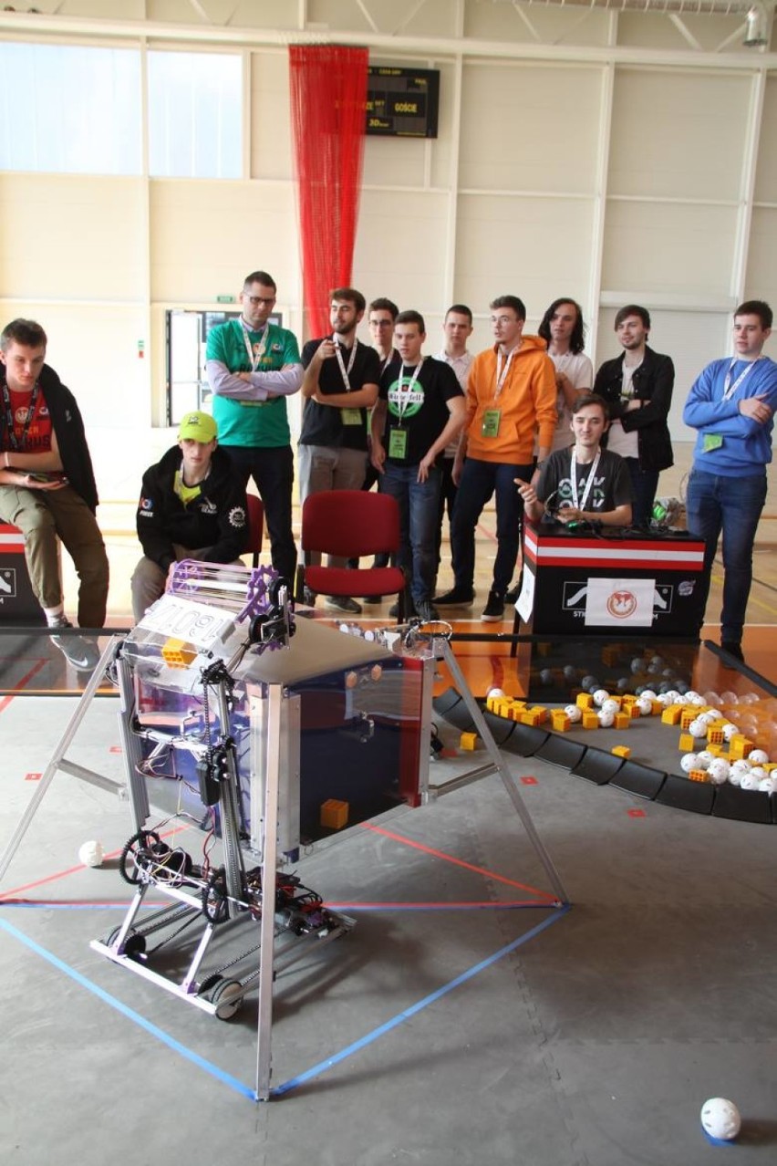 Turniej robotyczny FIRST na Politechnice Lubelskiej (ZDJĘCIA) 