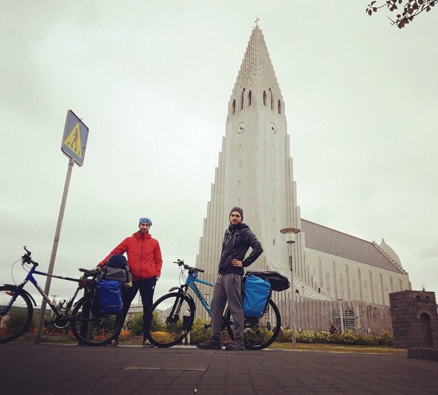 Grodzisk: rowerami po Islandii FOTO