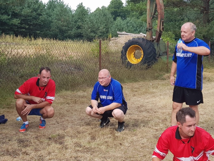 W gminie Giby odbył się mecz żonaci kontra kawalerowie. Zobaczcie, kto był lepszy