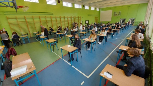 Egzamin z języka polskiego - matura 2021 - w I Liceum Ogólnokształcącym w Zielonej Górze