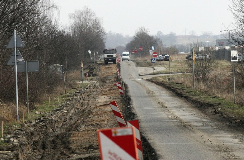 Przebudowa ulicy Gniewomierskiej w Legnicy [ZDJĘCIA]