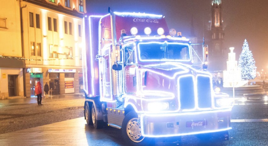 Już 1 grudnia świąteczne ciężarówki Coca-Cola w Toruniu...