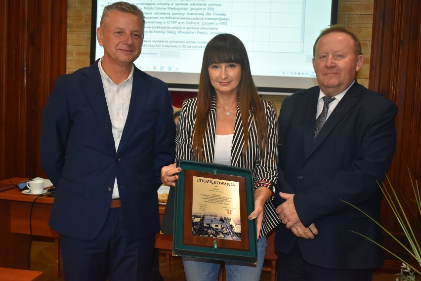 Władze gminy Dobrzyca podziękowały darczyńcom za udzielone wsparcie mieszkańcom poszkodowanym w wyniku przejścia trąby powietrznej