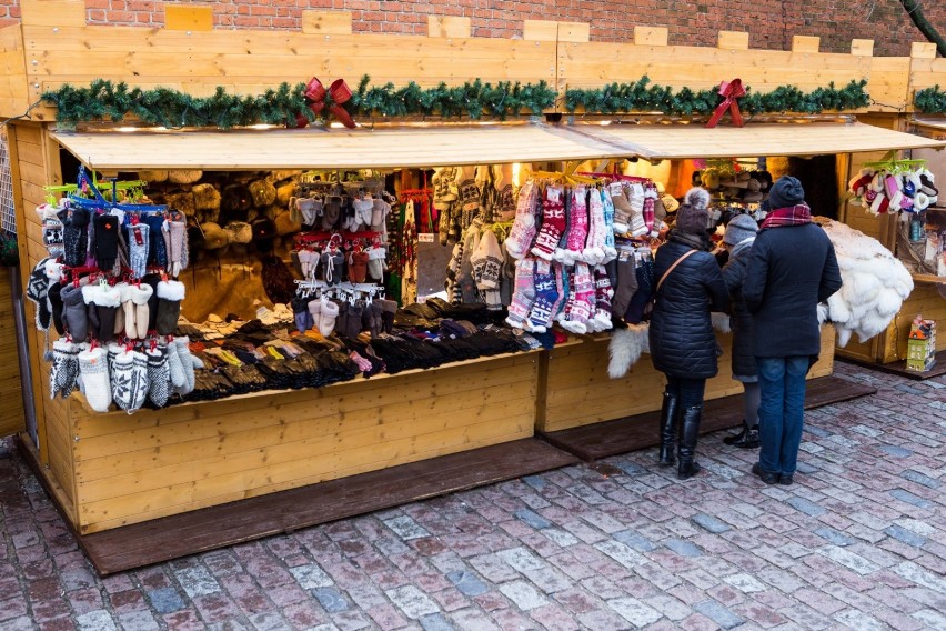 Jarmark Bożonarodzeniowy, Warszawa 2019. Tu spróbujecie tradycyjnych przysmaków i kupicie świąteczne ozdoby i prezenty. Kiedy otwarcie?