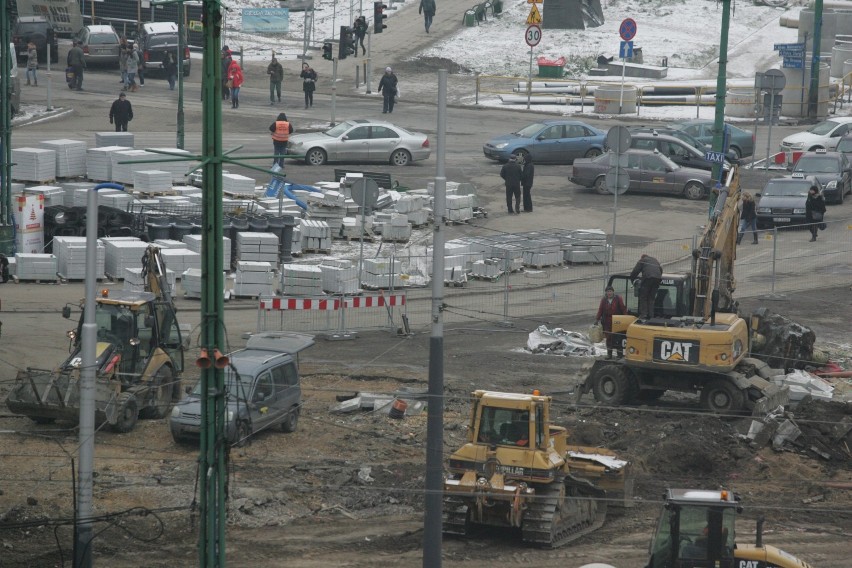 Przebudowa rynku w Katowicach prowadzona w ramach przebudowy...