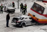 Wypadek na obwodnicy Kowala. Autokar z dziećmi w rowie [wideo, zdjęcia]