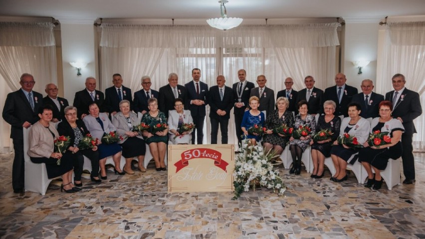 Jubileusz Złotych i Diamentowych Godów obchodziły 24 pary małżeńskie z terenu gminy Nowe Skalmierzyce