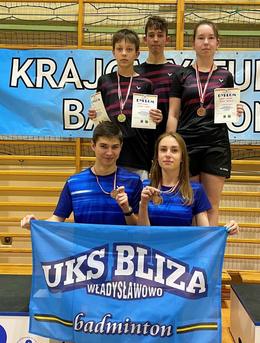 UKS Bliza Władysławowo wraca z 17 medalami z Solca Kujawskiego i Miastka. Paweł Oberzig trzy razy złoty. A badmintoniści w sportowej elicie