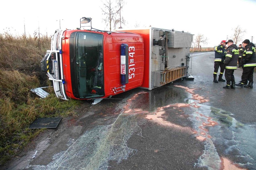 Wypadek w powiecie sztumskim: Były utrudnienia w ruchu miedzy Mleczewem a Starym Targiem [ZDJĘCIA]